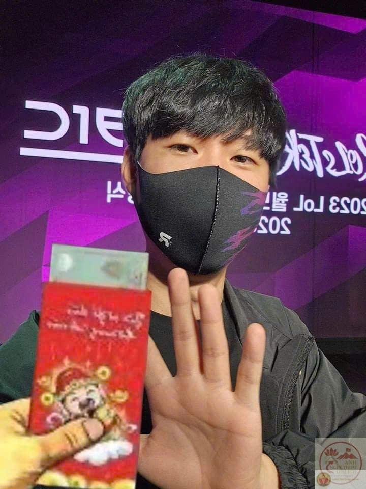 Tổng hợp meme lì xì, ảnh chế lì xì Tết cực hài hước