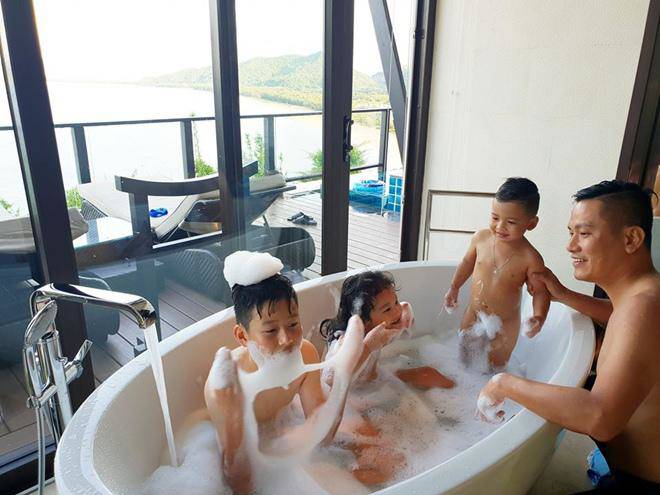 Con trai Quang Dũng - Hoa hậu Jennifer Phạm tuổi 13 cao 1m72, đẹp trai hơn bố - 12