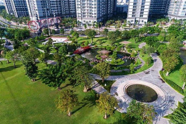 Công viên Vinhomes Central Park địa điểm chụp ảnh gia đình quen thuộc tại Sài Gòn