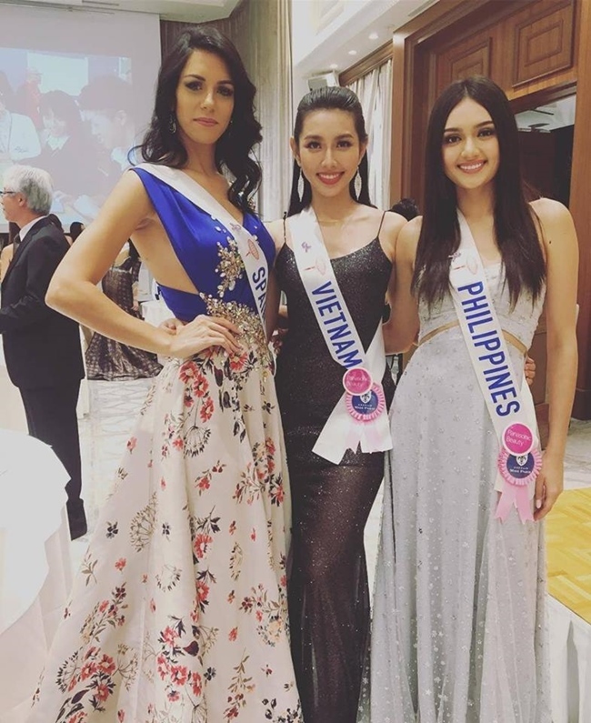 Miss International 2018: Thùy Tiên nóng bỏng trong phần thi bikini