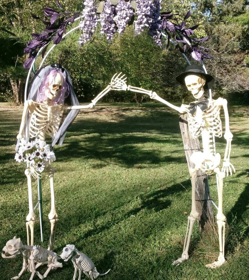 Lễ cầu hôn skeleton