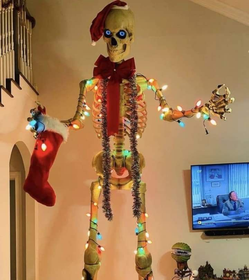 Skeleton đèn Noel
