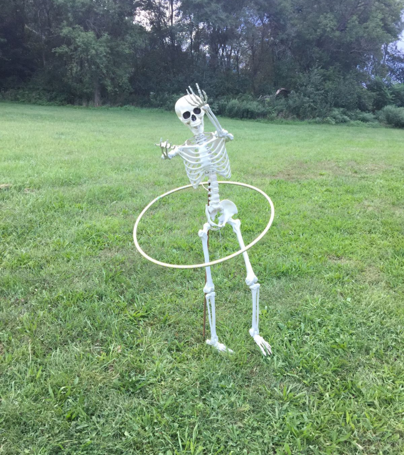 Skeleton lắc vòng
