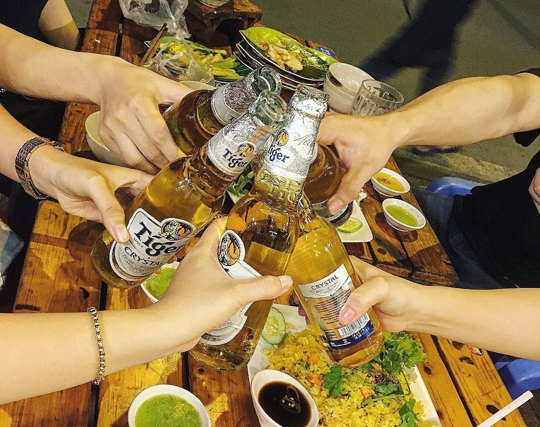 Hình ảnh ăn nhậu rượu bia đẹp