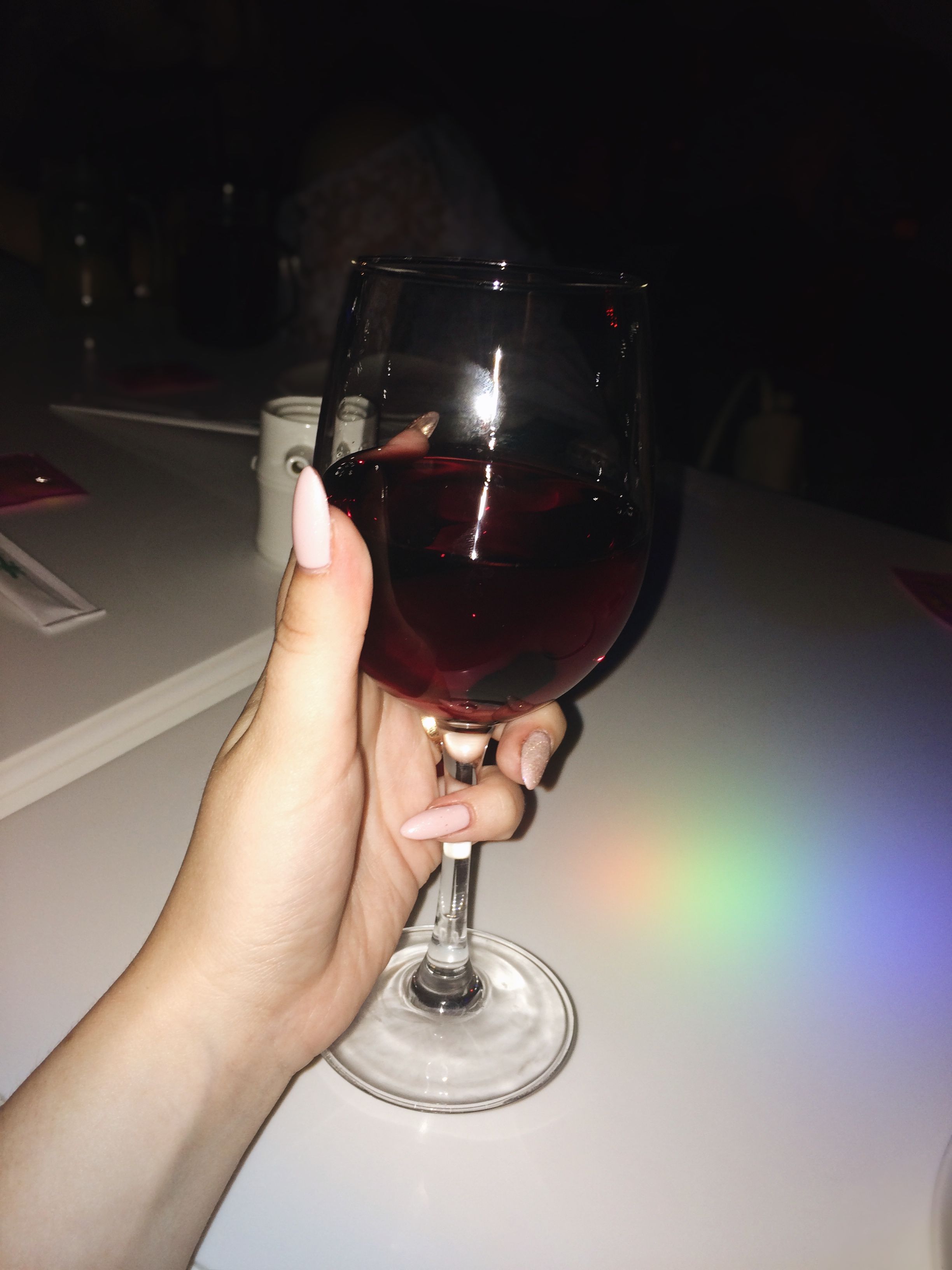 Hình ảnh rượu buồn