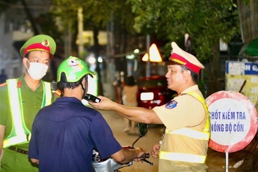Các mức xử phạt vi phạm nồng độ cồn đối với người điều khiển phương tiện giao thông