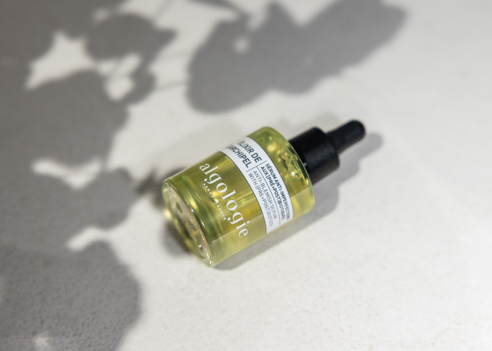 serum dưỡng ẩm từ pháp dược mỹ phẩm
