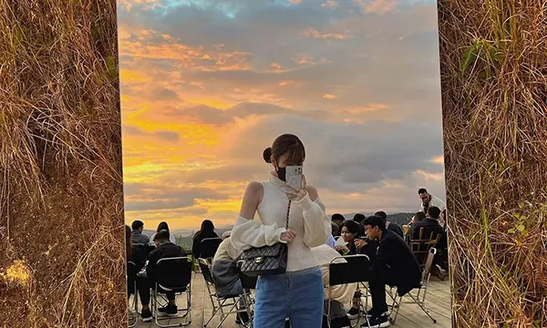 chup-anh-truoc-guong__6_.webp
