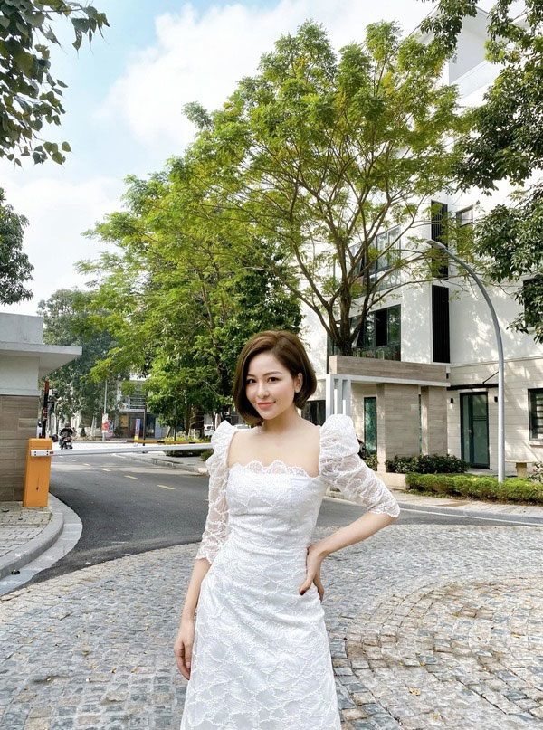 Thật thà như hot girl Trâm Anh, khoe hình xinh đẹp vẫn không quên tự nhận bóp eo quá đà - 5