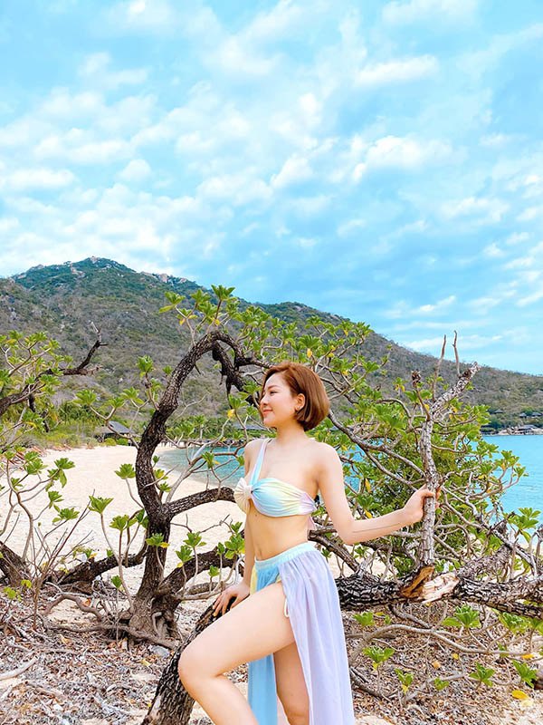 Thật thà như hot girl Trâm Anh, khoe hình xinh đẹp vẫn không quên tự nhận bóp eo quá đà - 6