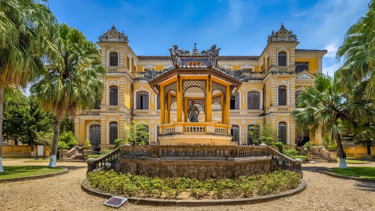 Nên đi Huế vào tháng 1 đến tháng 4