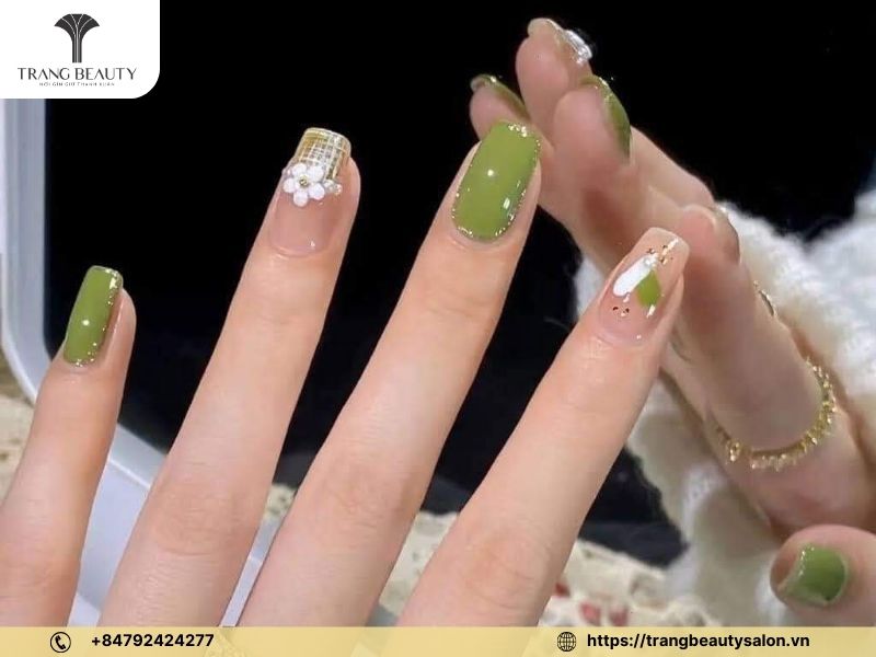 Nail xanh bơ bóng