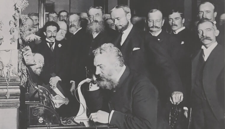 Bell calling Chicago from New York, 1892, inaugurating the 1520 kilometre link.