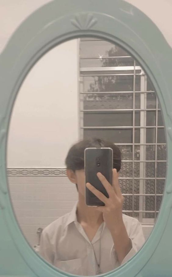 Hình ảnh trai đẹp che mặt