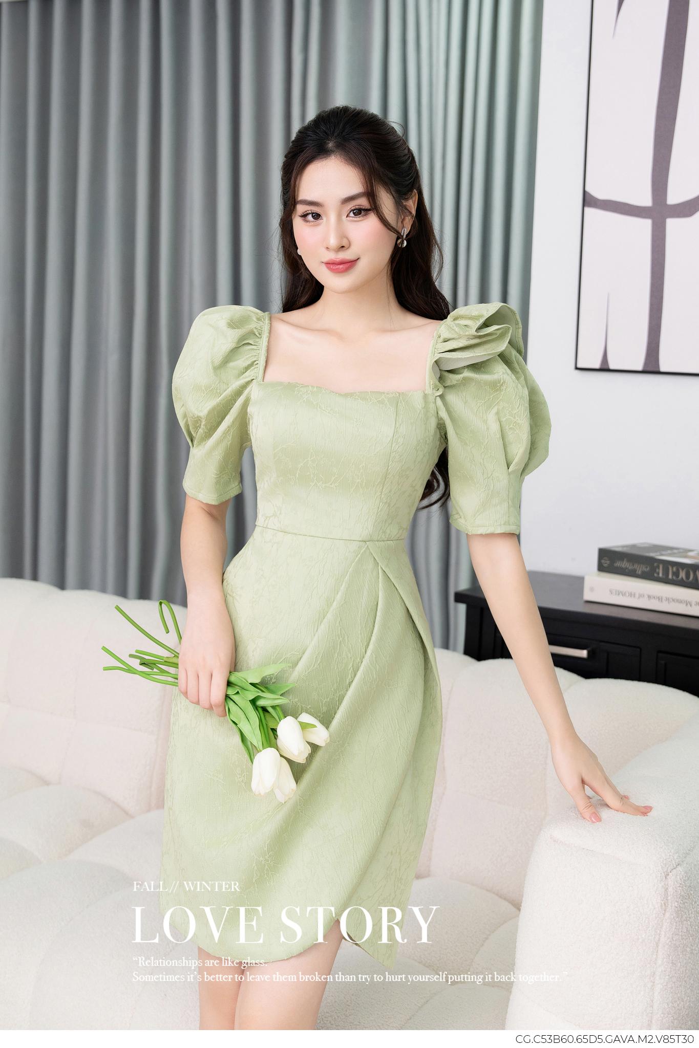 Gam xanh mint trẻ trung tươi mát.