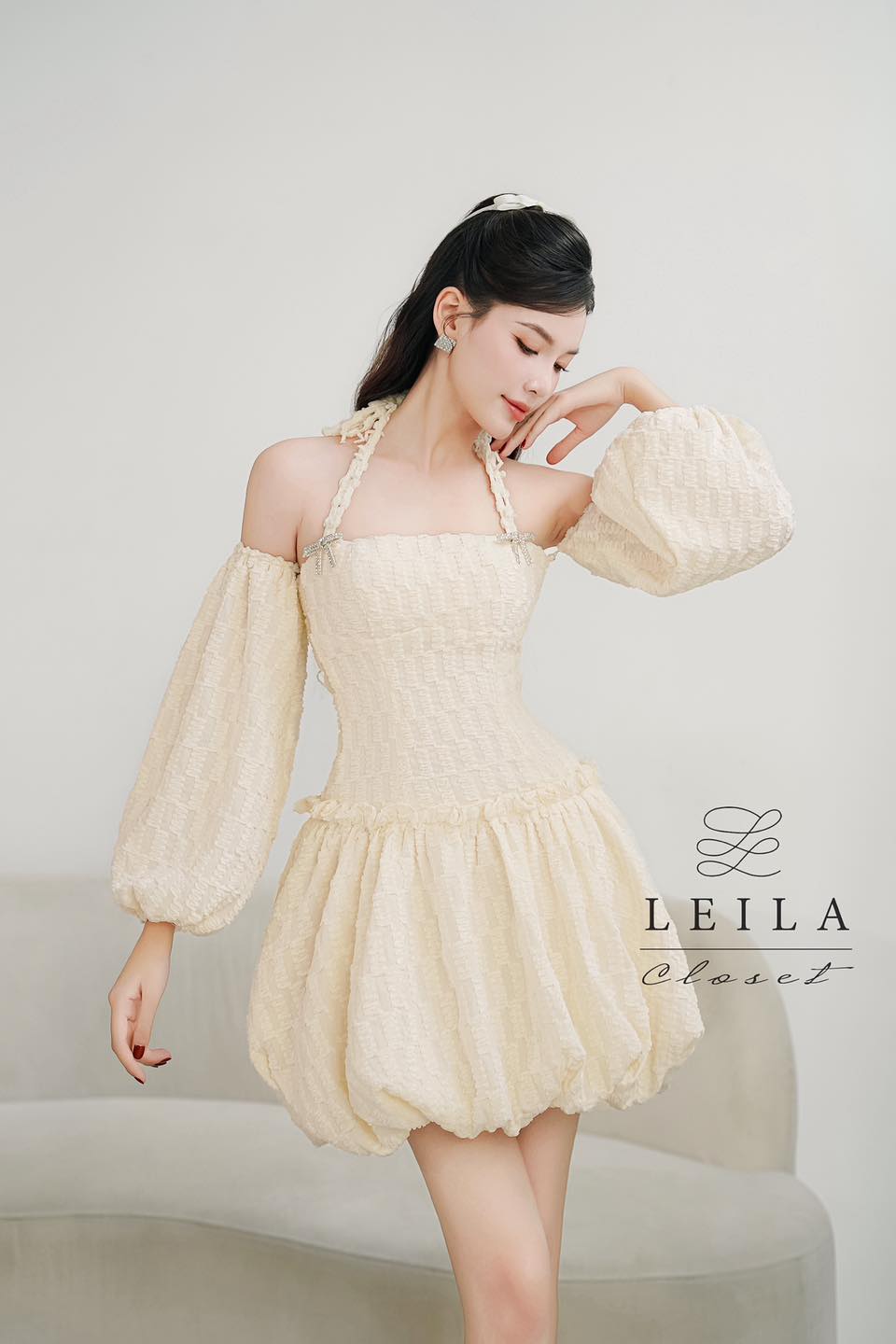 Set đầm trẻ trung.