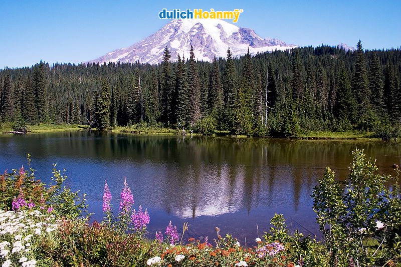 Dãy núi Cascade hùng vĩ chạy dọc tiểu bang Oregon