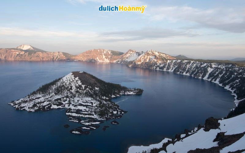 Crater Lake - hồ núi lửa sâu nhất nước Mỹ