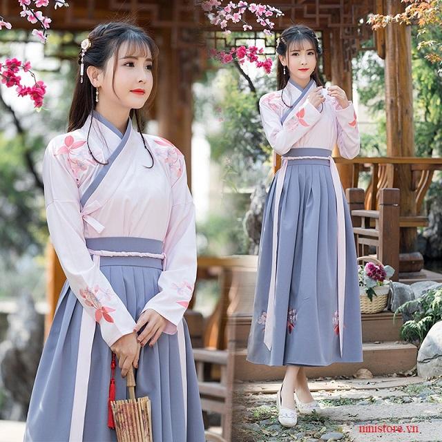 mau-han-phuc-co-trang-nao-dep-nhat