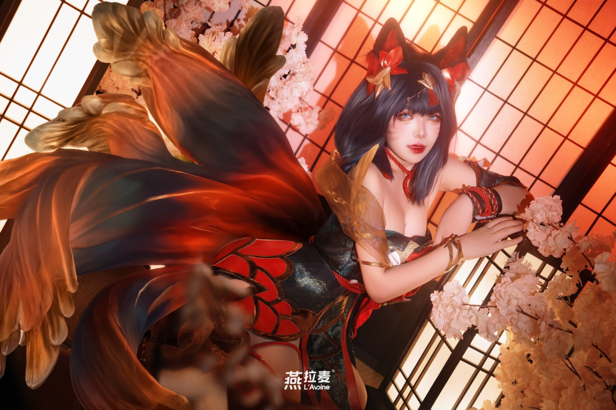 [LMHT] CỘNG ĐỒNG “PHÁT SỐT” VỚI LOẠT COSPLAY AHRI SUỐI NƯỚC NÓNG