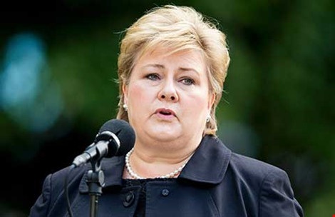 Nữ Thủ tướng Na Uy Erna Solberg chỉ trích quyết định gỡ bỏ bức ảnh của Facebook. Ảnh: AFP