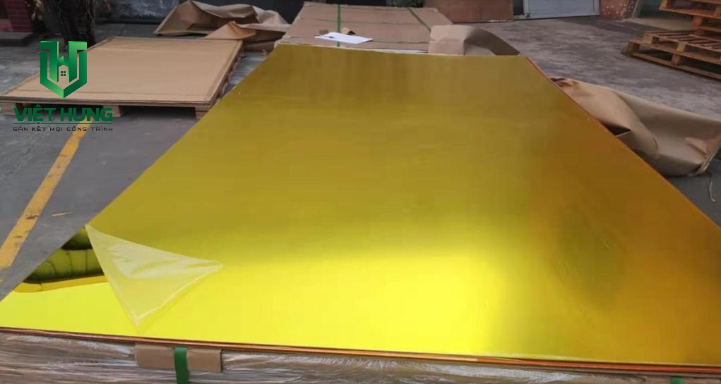 Tấm mica gương vàng gold đài loan dày 2mm