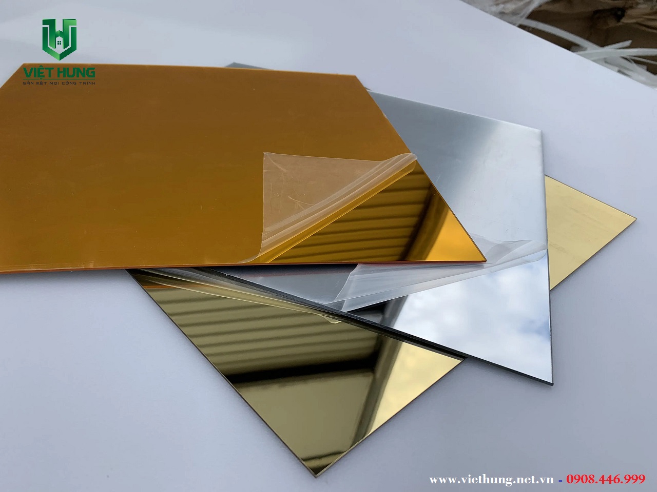 Mica gương trắng và Gương vàng Gold được sử dụng nhiều nhất