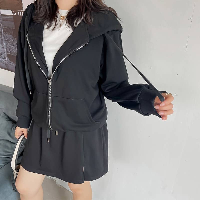 Nên chọn quần áo big size có màu sắc gam tối