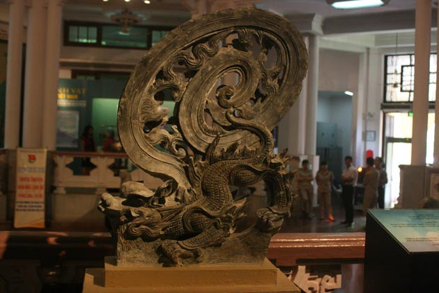Những câu chuyện hấp dẫn về linh vật Việt