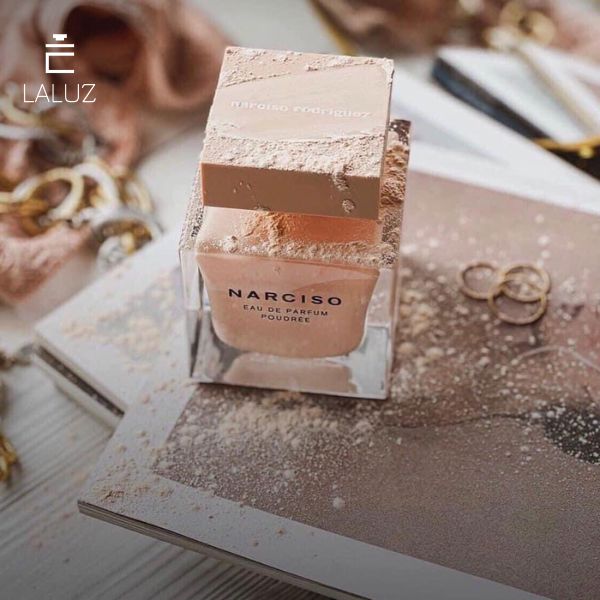 Nước hoa Narciso Rodriguez nữ Eau de Parfum Poudree ngọt ngào
