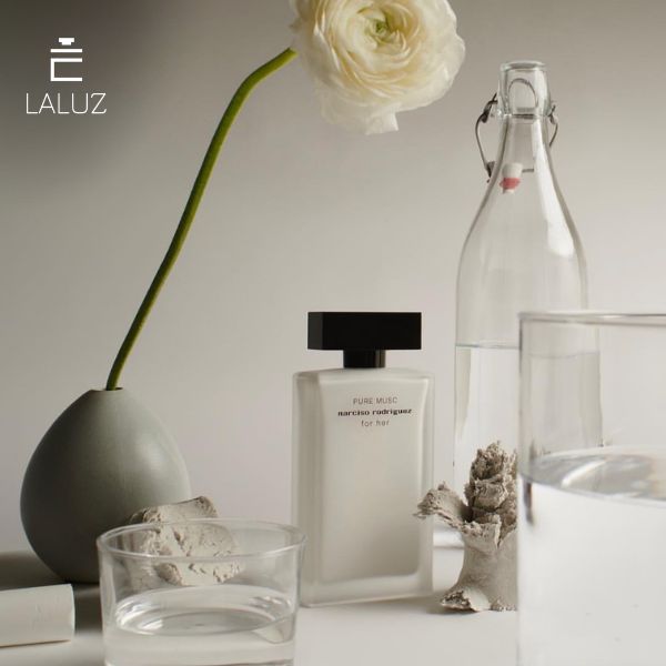 Nước hoa Narciso Rodriguez trắng Pure Musc For Her mùi hương quyến rũ