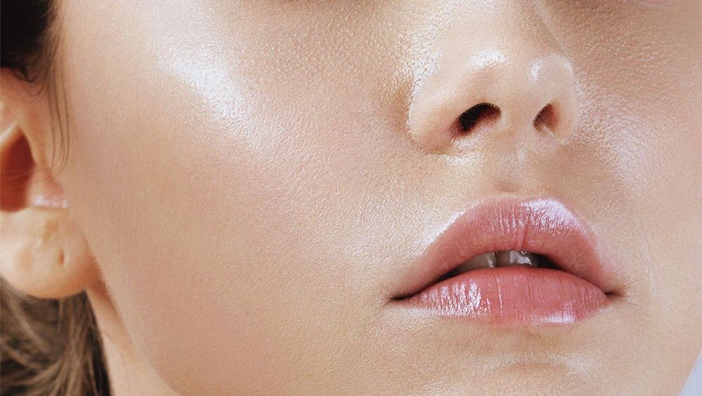 Da dầu làm cho các tuyến dầu hoạt động tạo ra lượng bã nhờn cao hơn