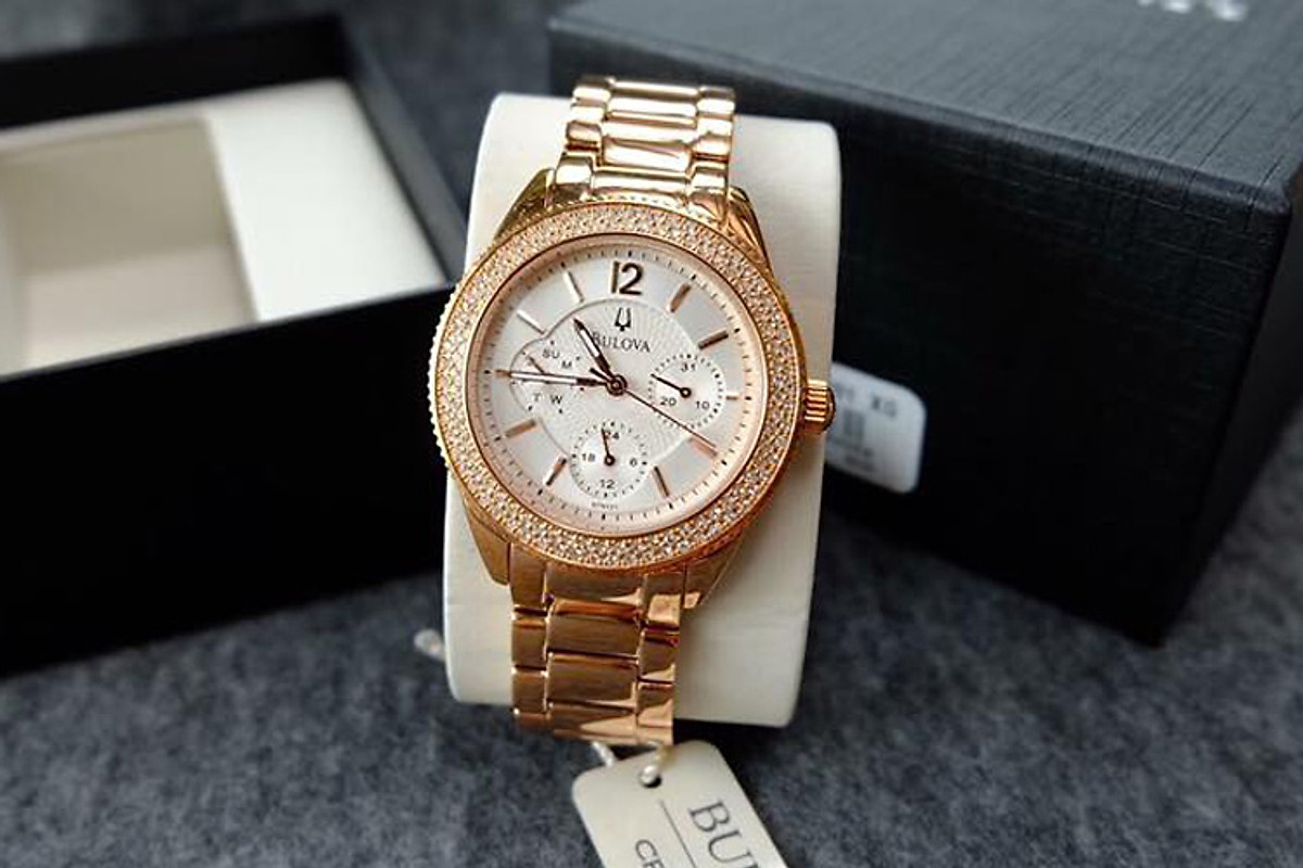 Hướng dẫn phân biệt đồng hồ Bulova fake và chính hãng