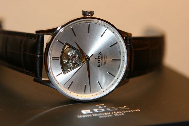 Tính kháng nước của đồng hồ Edox cực tốt