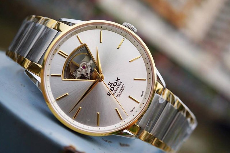 Các cặp số, nét gạch,... sẽ được hiển thị rõ nét ở đồng hồ Edox thật