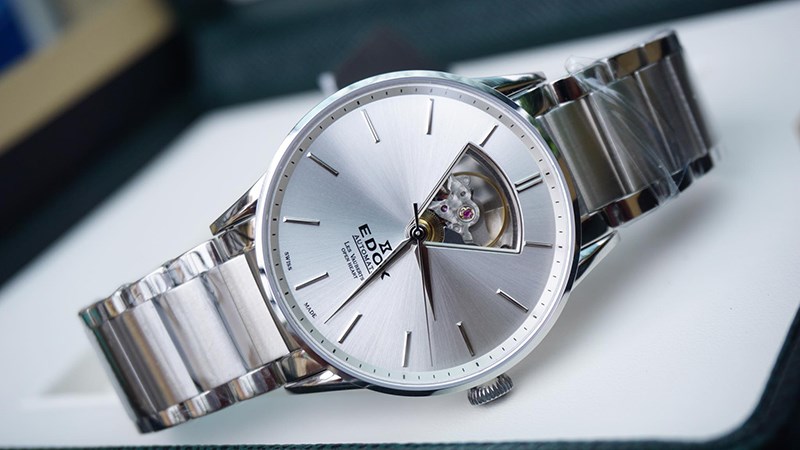 Kim của đồng hồ Edox chính hãng sẽ được chế tác một cách tinh xảo