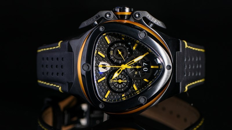 Đồng hồ Tonino Lamborghini của nước nào? Chất lượng có tốt không?