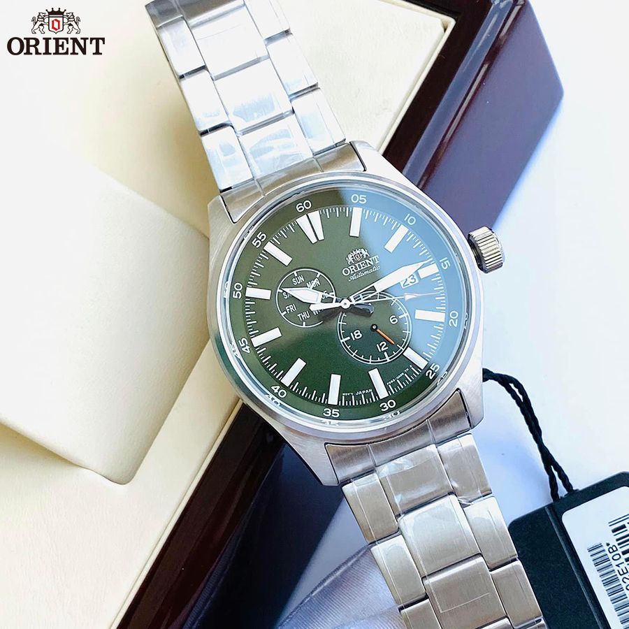 Orient Sports RA-AK0402E10B mang đến sự mạnh mẽ, ấn tượng