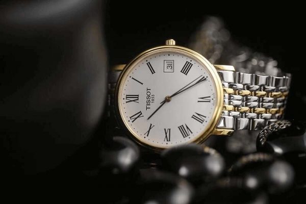 So sánh ưu và nhược điểm của đồng hồ Tissot 1853 Quartz và Automatic 2