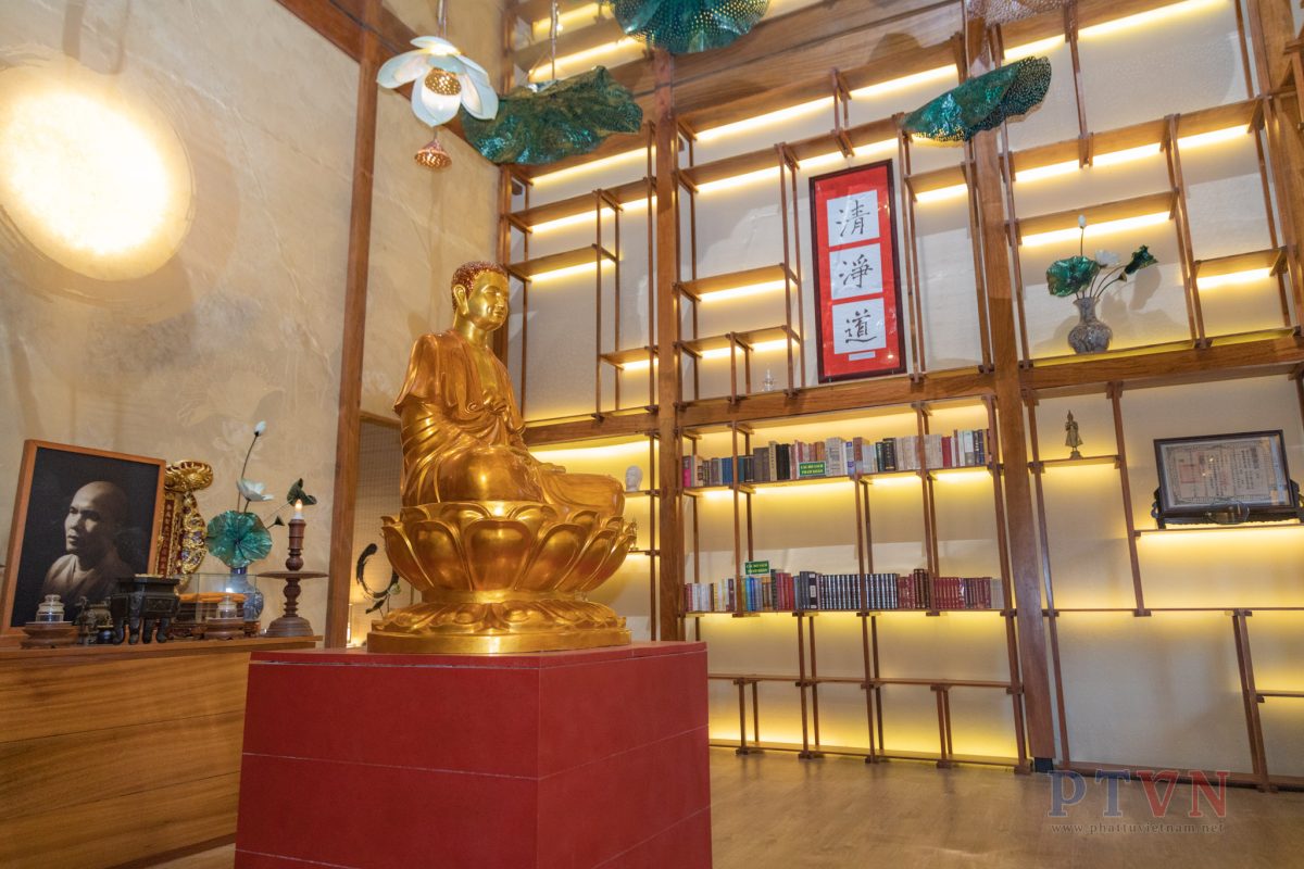 Thăm “Dư hương thất” không gian lưu niệm Đại lão Hoà thượng Thích Trí Quang tại chùa Từ Đàm