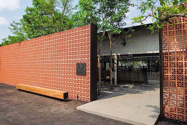 gạch bông gió tứ diệp 6