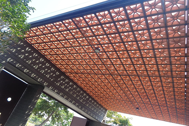 gạch bông gió tứ diệp 6