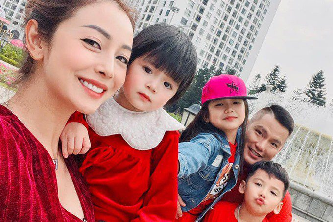 Con gái Jennifer Phạm càng lớn càng xinh, giống hệt bố, khéo tay làm bánh cuốn tặng mẹ - 12