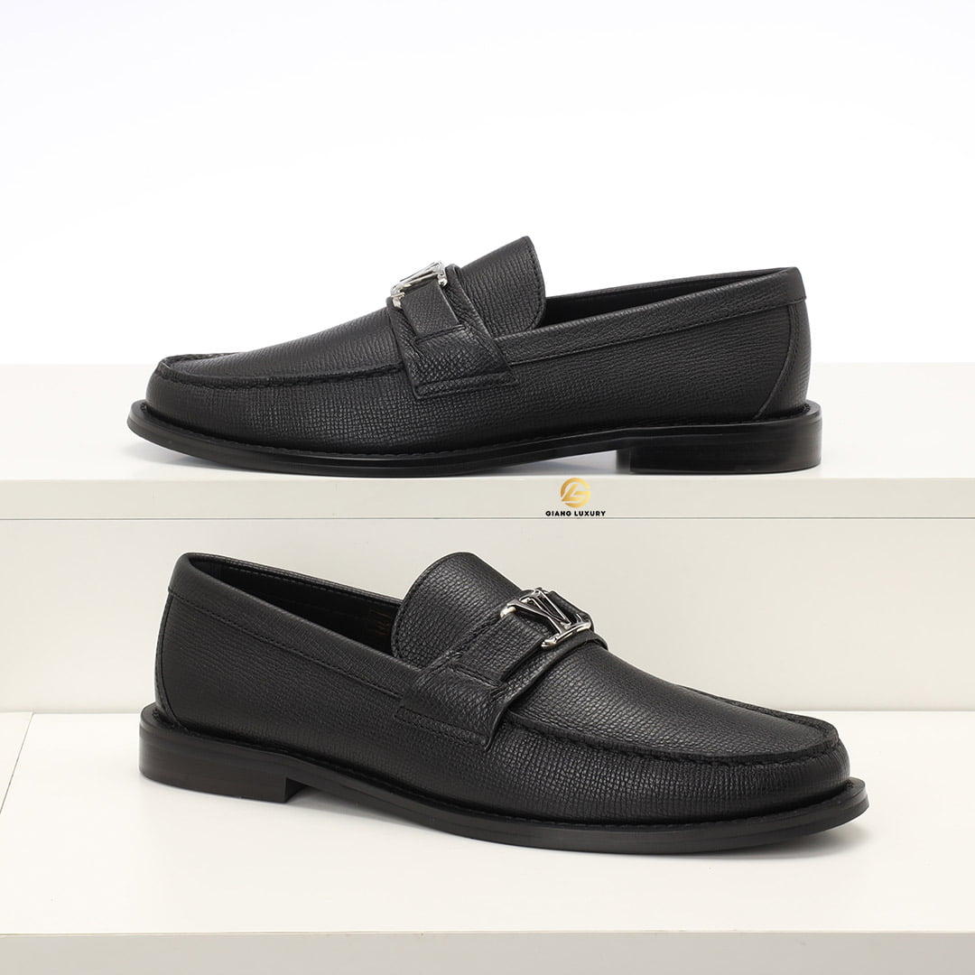 Giày lười Louis Vuitton full đen đế cao khóa nhỏ Like Auth