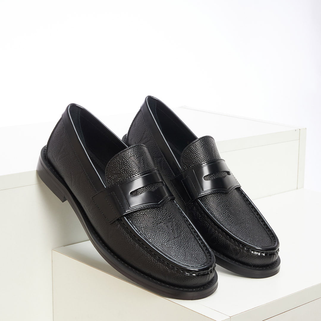 Giầy LV đế cao NBA hoa Monogram màu đen Like Auth