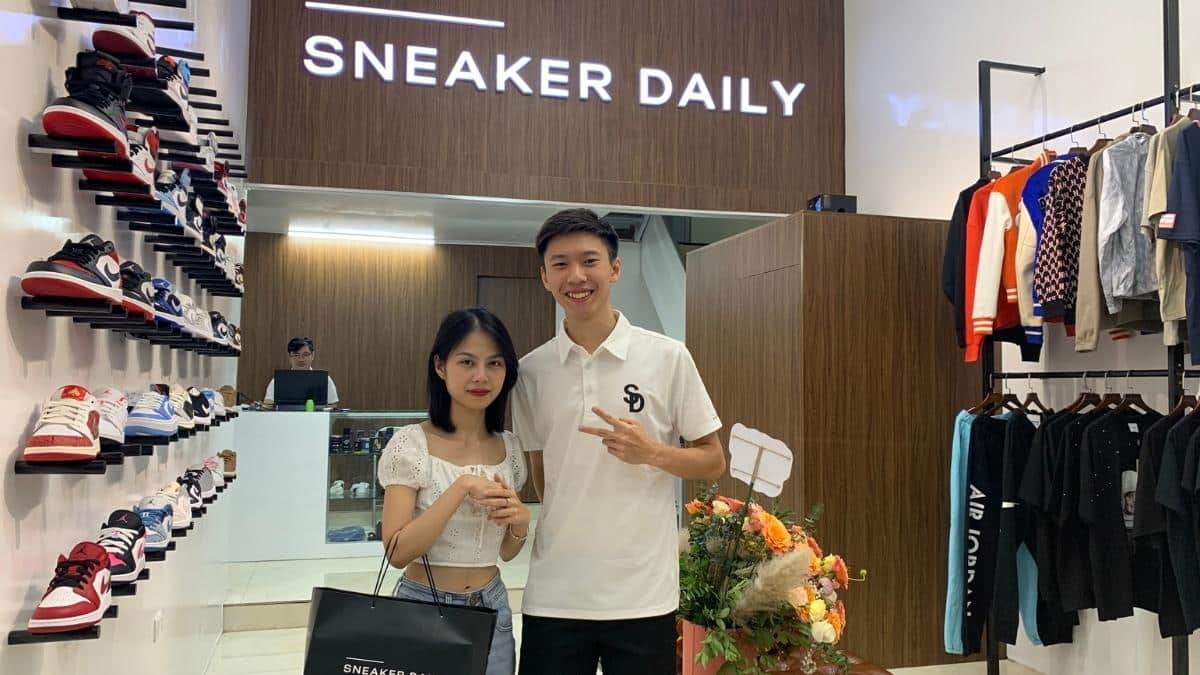 cua-hang-sneaker-ban-air-force-1