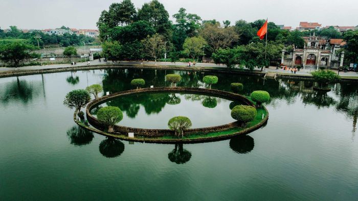 Về Cổ Loa, thăm