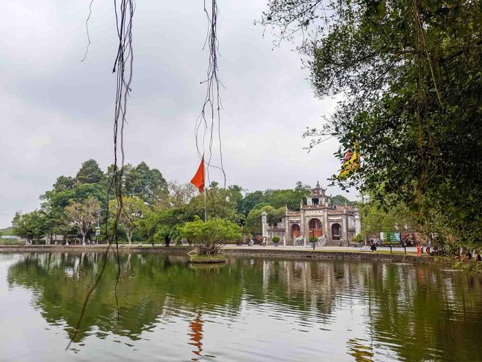 Về Cổ Loa, thăm
