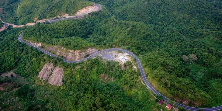 Đèo Long Lanh