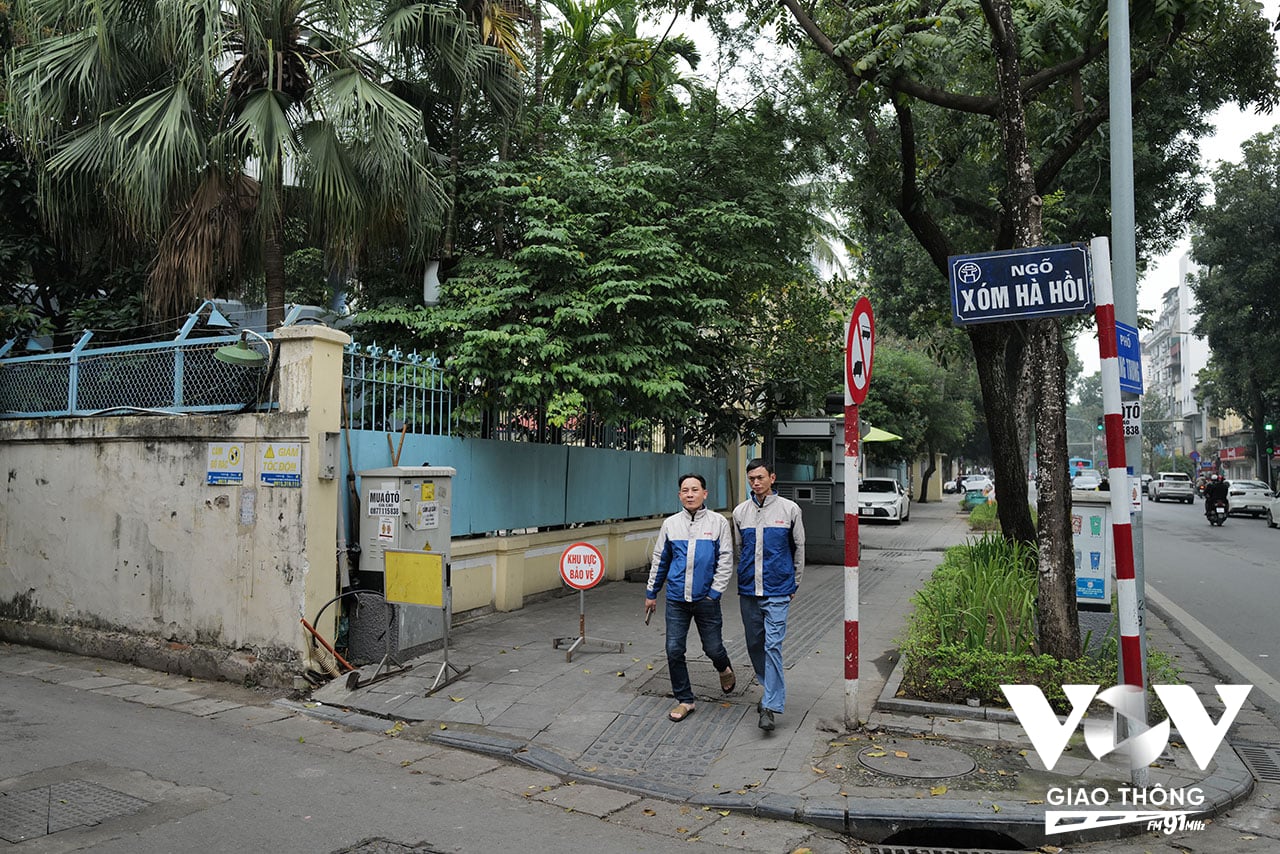 Ngõ xóm Hà Hồi mở ra phía phố Quang Trung